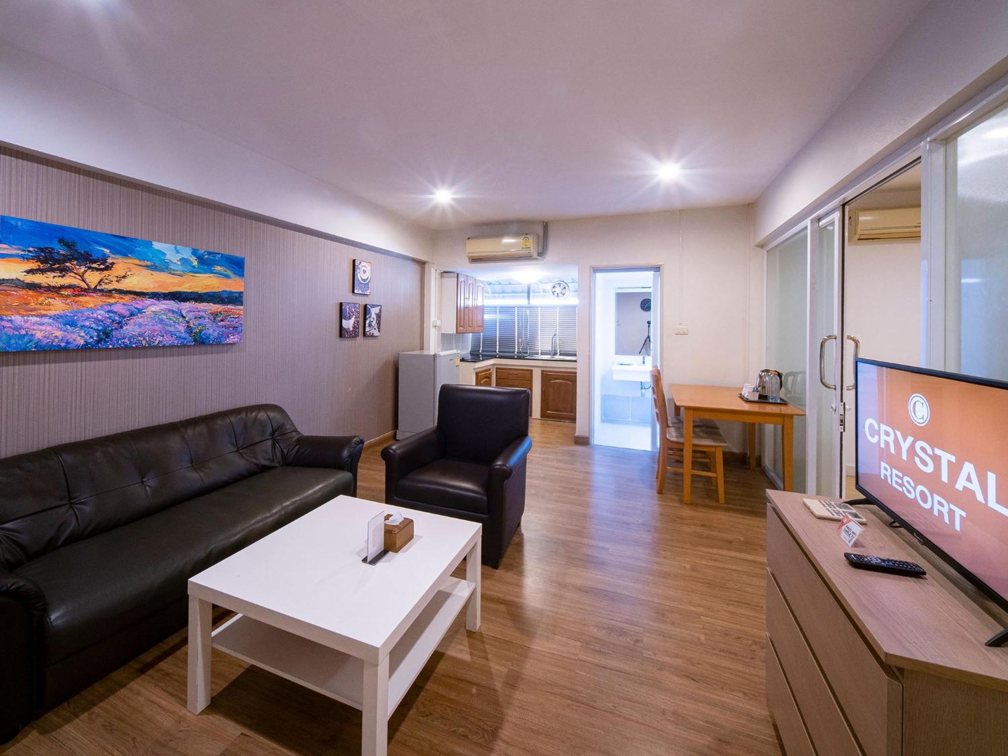 Crystal Resort Korat Nakhonratchasima Екстериор снимка