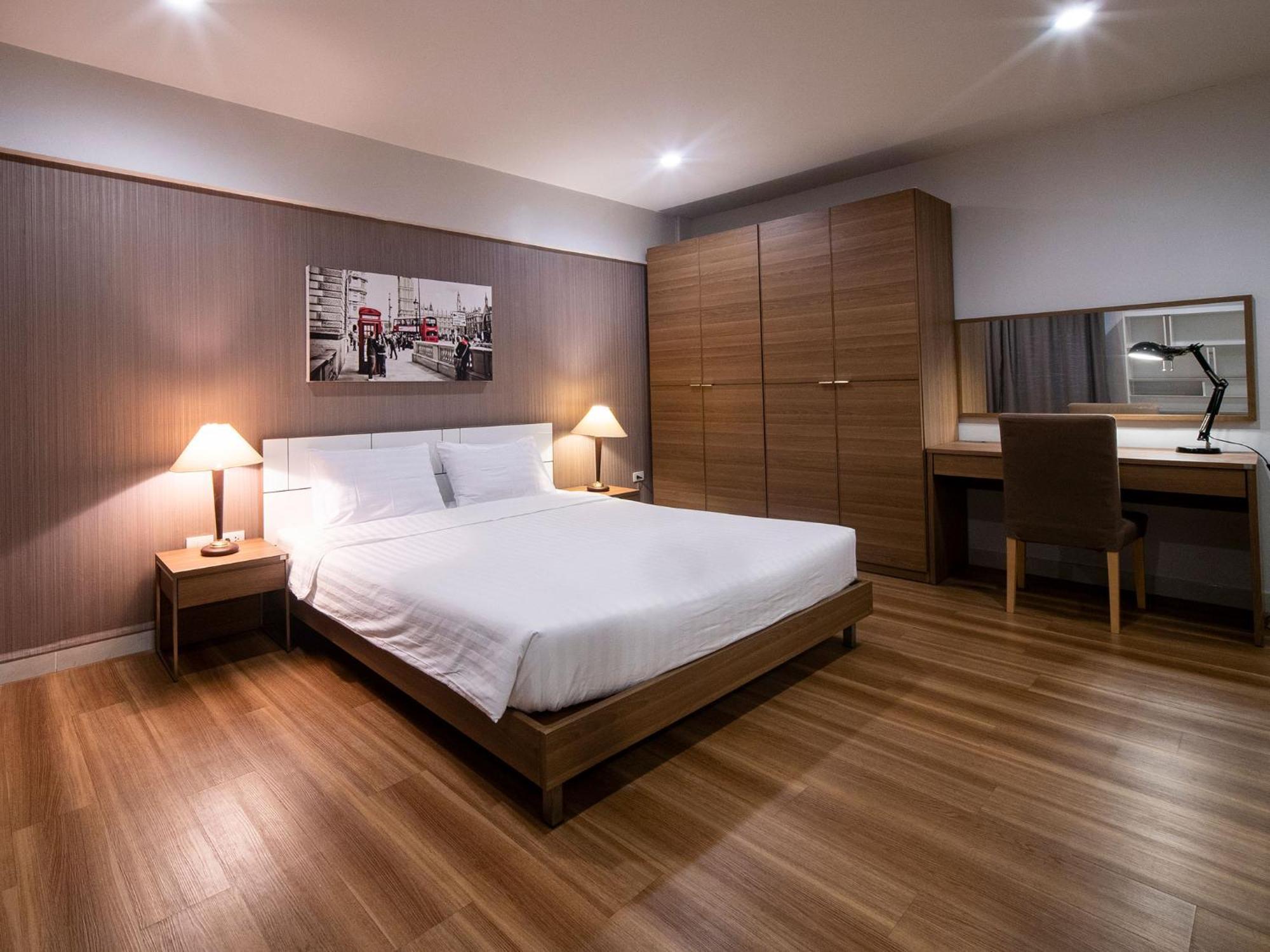 Crystal Resort Korat Nakhonratchasima Екстериор снимка