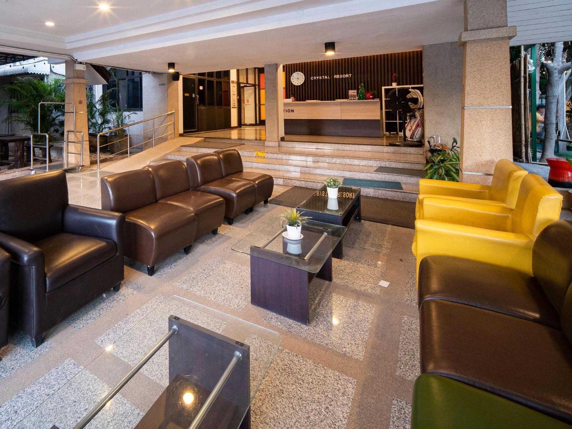 Crystal Resort Korat Nakhonratchasima Екстериор снимка