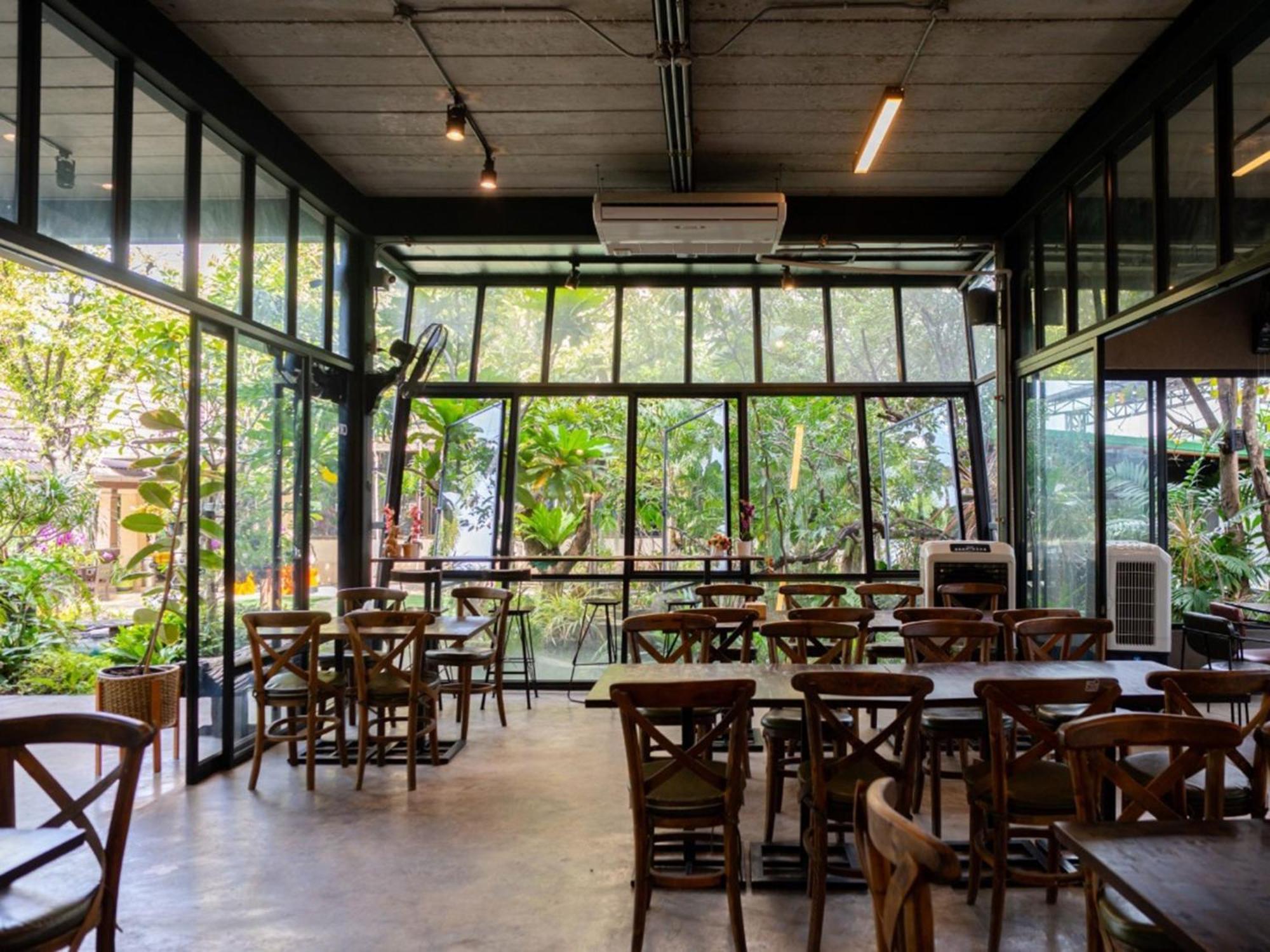 Crystal Resort Korat Nakhonratchasima Екстериор снимка